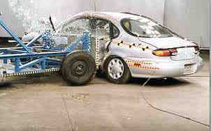 NCAP 1997 Ford Taurus side crash test photo