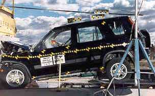 NCAP 1998 Honda CR-V front crash test photo