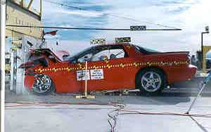 NCAP 1998 Chevrolet Camaro front crash test photo