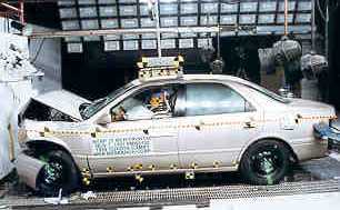 NCAP 1998 Toyota Camry front crash test photo