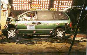 NCAP 1998 Dodge Caravan front crash test photo