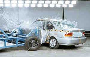 NCAP 1998 Honda Civic side crash test photo