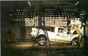 NCAP 1998 Ford F-150 front crash test photo