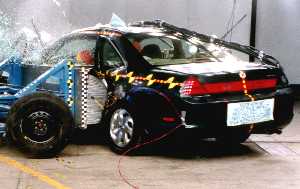 NCAP 1999 Honda Accord side crash test photo