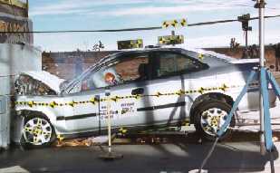 NCAP 1999 Honda Civic front crash test photo