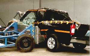 NCAP 1999 Nissan Frontier side crash test photo