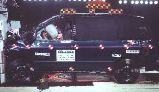 NCAP 2000 Dodge Caravan front crash test photo