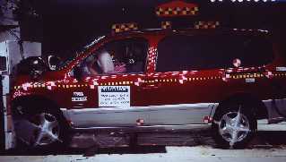 NCAP 2000 Mercury Villager front crash test photo