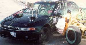 NCAP 2001 Mitsubishi Galant side crash test photo