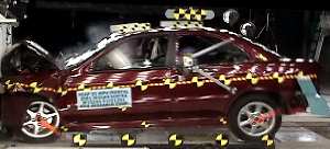 NCAP 2001 Nissan Sentra front crash test photo