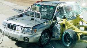 NCAP 2001 Subaru Forester side crash test photo
