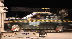 NCAP 2001 Lincoln Town Car front crash test photo