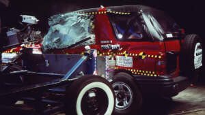 NCAP 2001 Chevrolet Tracker side crash test photo