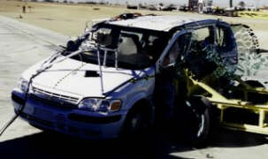 NCAP 2001 Chevrolet Venture side crash test photo