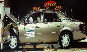 NCAP 2002 Cadillac DeVille front crash test photo