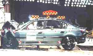 NCAP 2002 Subaru Legacy front crash test photo