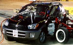 NCAP 2002 Toyota RAV4 side crash test photo
