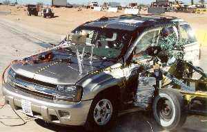 NCAP 2002 Chevrolet Trailblazer side crash test photo