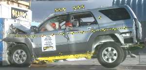 NCAP 2003 Toyota 4Runner front crash test photo