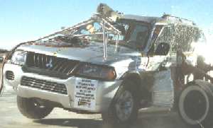 NCAP 2003 Mitsubishi Montero side crash test photo