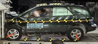 NCAP 2003 Lexus RX300 front crash test photo