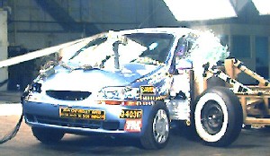 NCAP 2004 Chevrolet Aveo side crash test photo