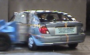 NCAP 2004 Hyundai Accent side crash test photo