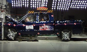 NCAP 2005 Dodge Dakota front crash test photo