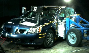 NCAP 2005 Mitsubishi Galant side crash test photo