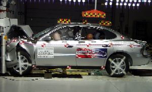 NCAP 2005 Buick LaCrosse front crash test photo