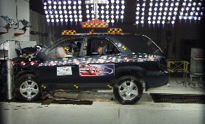 NCAP 2005 Acura MDX front crash test photo