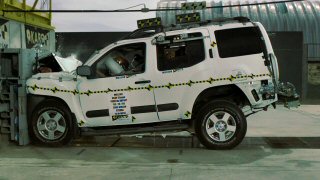 NCAP 2006 Nissan Xterra front crash test photo