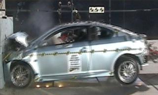 NCAP 2007 Toyota Scion front crash test photo