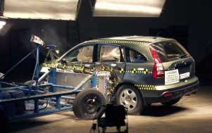 NCAP 2007 Honda CR-V side crash test photo