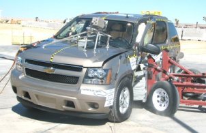 NCAP 2007 Chevrolet Tahoe side crash test photo