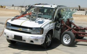NCAP 2007 Chevrolet Trailblazer side crash test photo