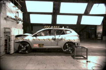 NCAP 2008 Nissan Rogue front crash test photo
