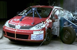 NCAP 2008 Nissan Versa side crash test photo