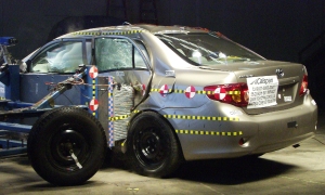 NCAP 2009 Toyota Corolla side crash test photo