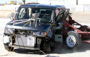NCAP 2009 Nissan Cube side crash test photo