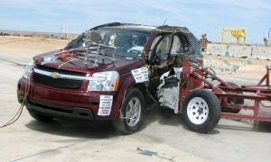 NCAP 2009 Chevrolet Equinox side crash test photo