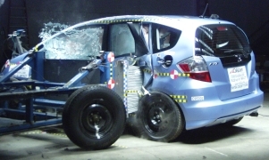 NCAP 2009 Honda Fit side crash test photo