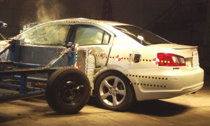 NCAP 2009 Mitsubishi Galant side crash test photo