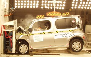NCAP 2010 Nissan Cube front crash test photo