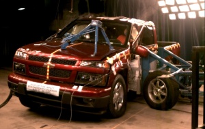 NCAP 2010 Chevrolet Colorado side crash test photo
