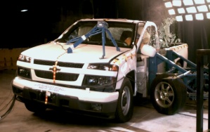 NCAP 2010 Chevrolet Colorado side crash test photo