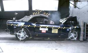 NCAP 2010 Ford Mustang front crash test photo