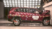 NCAP 2011 Kia Sorento front crash test photo