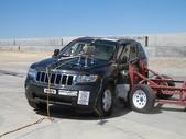 NCAP 2011 Jeep Grand Cherokee side crash test photo