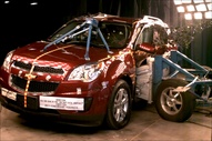 NCAP 2011 Chevrolet Equinox side crash test photo